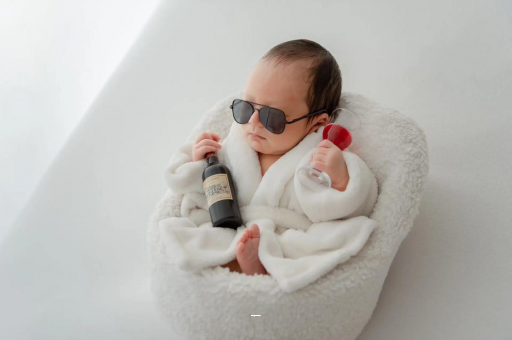 海拉尔宝宝不哭不闹正常吗 海拉尔宝宝不哭不闹正常吗